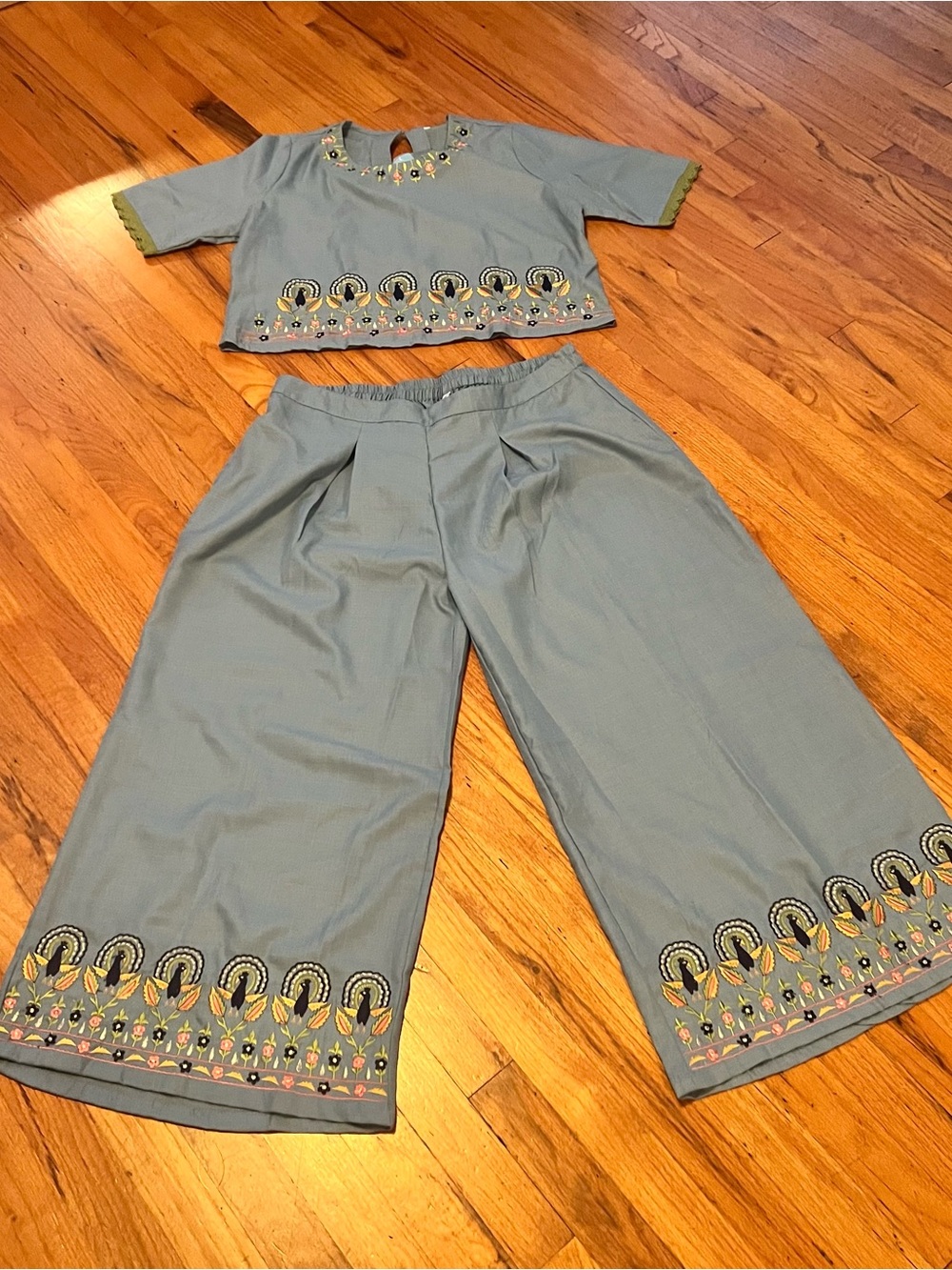 Embroidered Wide-Leg Crop Top & Pants Set